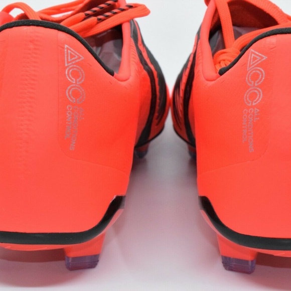 Nike Phantom Venom Elite FG Soccer Cleats - Picture 5 of 7
